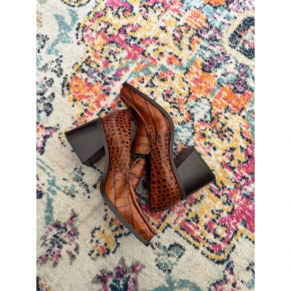 Vince Camuto Segellis Brown Croc Embossed Leather Block Heel Loafers Women's 9.5 - Picture 6 of 8